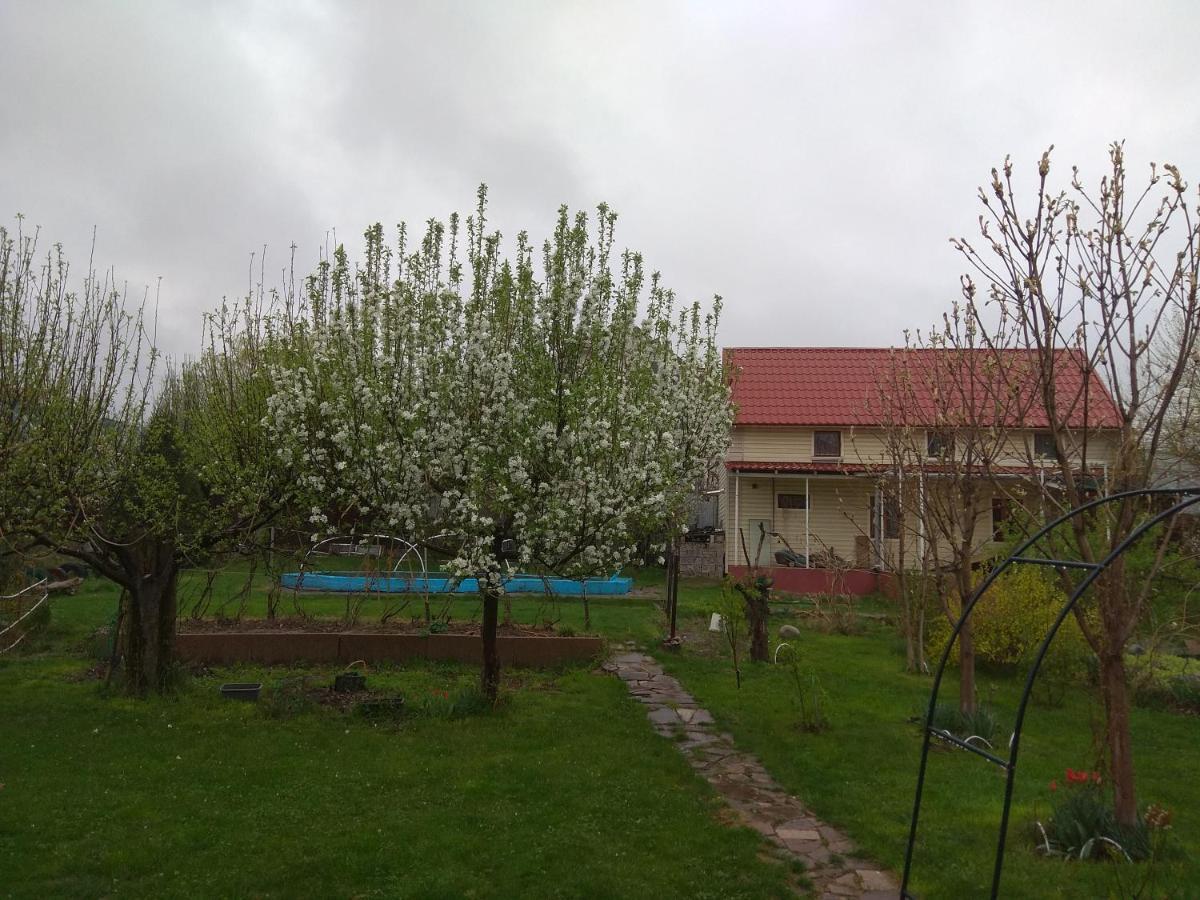 Garden House Bed & Breakfast Almatî Exterior foto